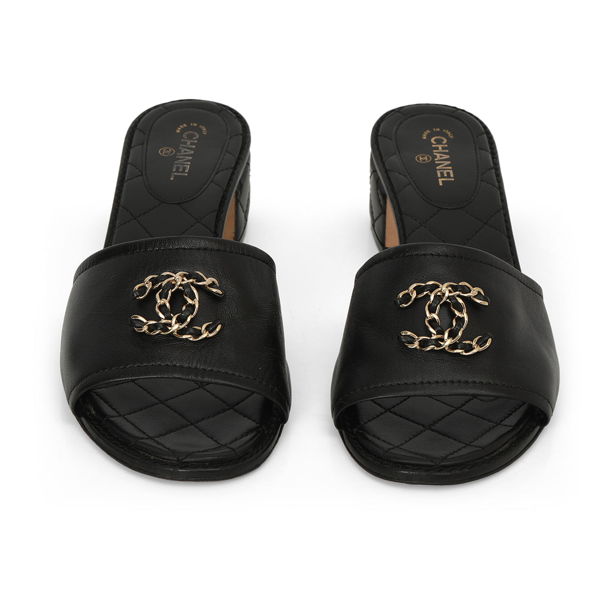 Interlocking CC Logo Leather Slides Size: 39