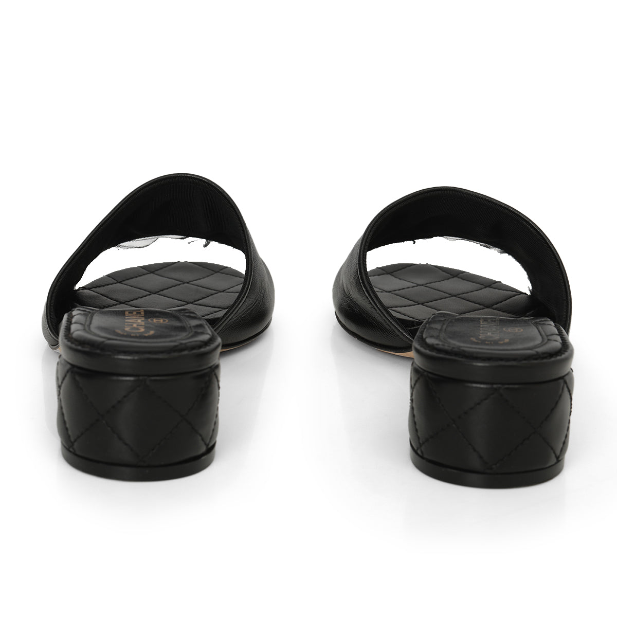 Interlocking CC Logo Leather Slides Size: 39