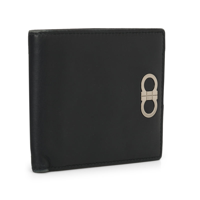 Pre loved salvatore ferragamo solid black wallet small sale