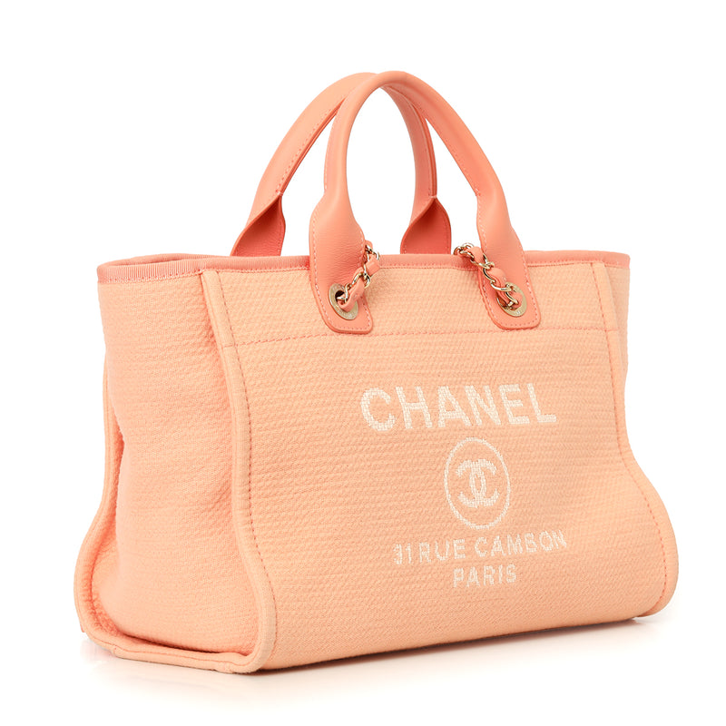 Women pre loved chanel canvas small deauville tote bag with cc logo print