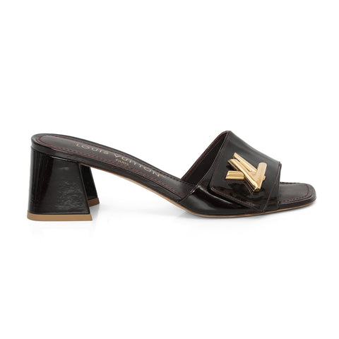 Patent Leather Shake Slides Size: 37