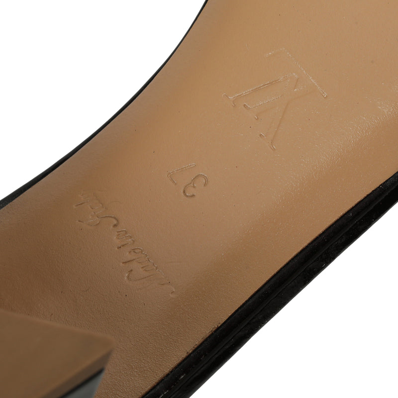 Patent Leather Shake Slides Size: 37