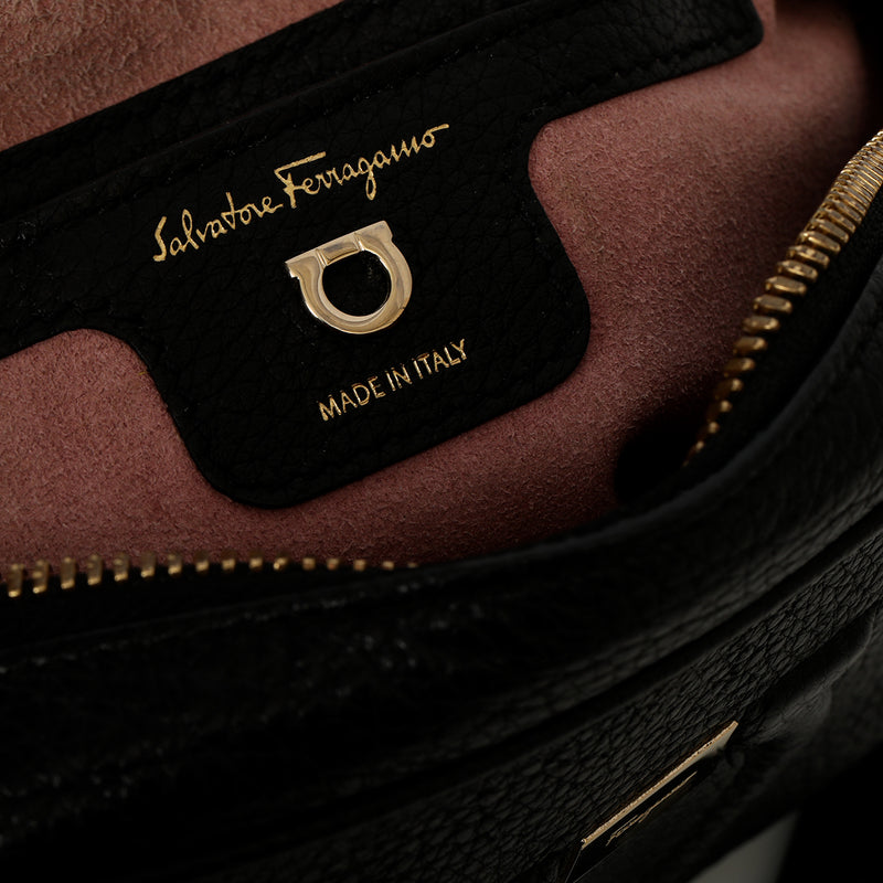 City CC Leather Crossbody Bag in Black Small