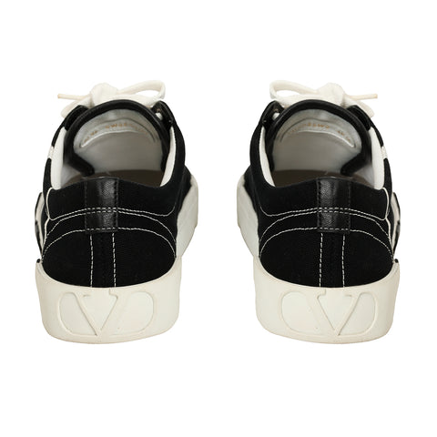 V Logo Canvas And Suede Low-Top Sneakers Size: 38.5