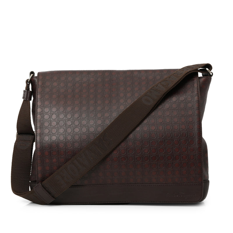 Pre loved Salvatore Ferragamo Brown Leather Messenger Bag One Size