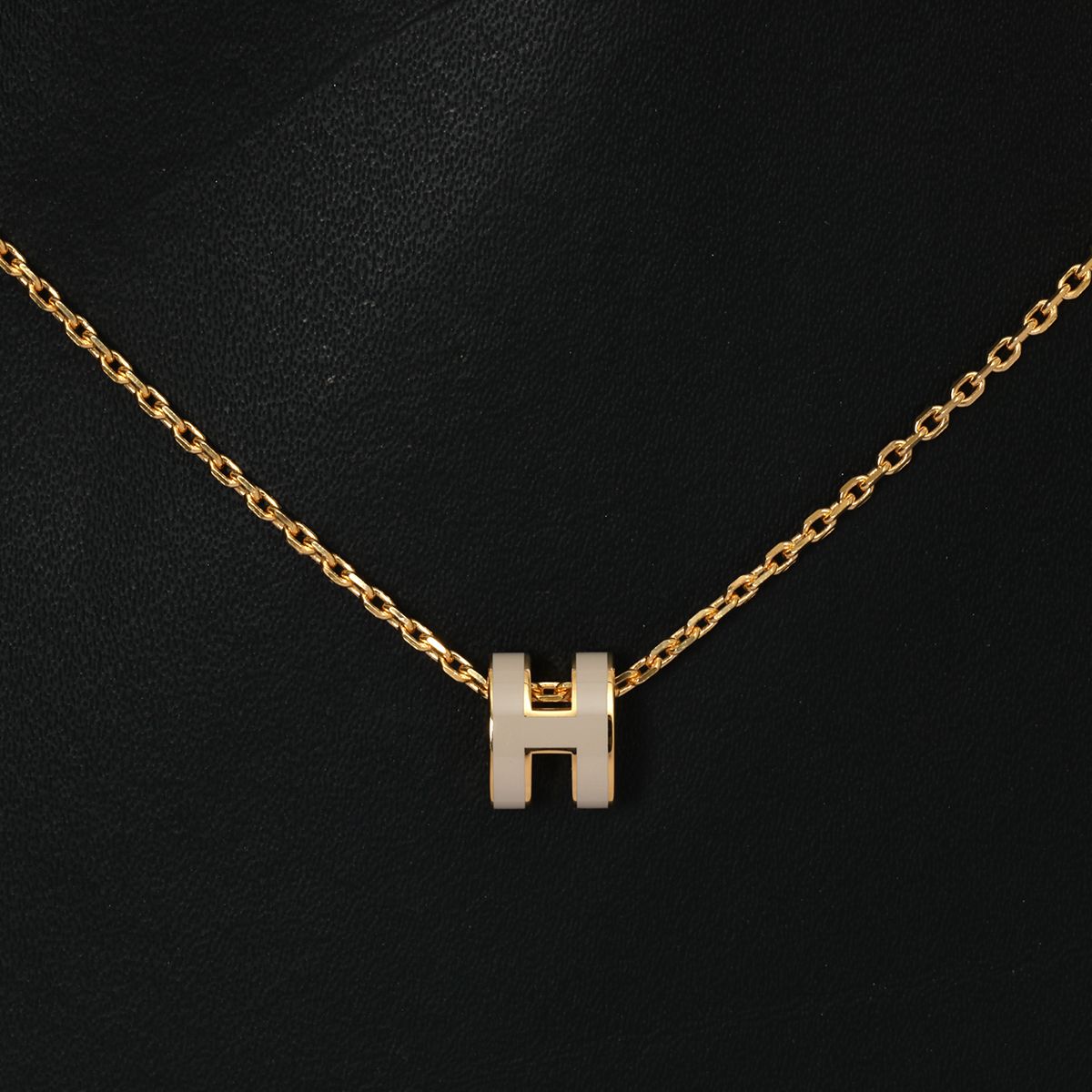 Pop H Pendant  In Marron Glace